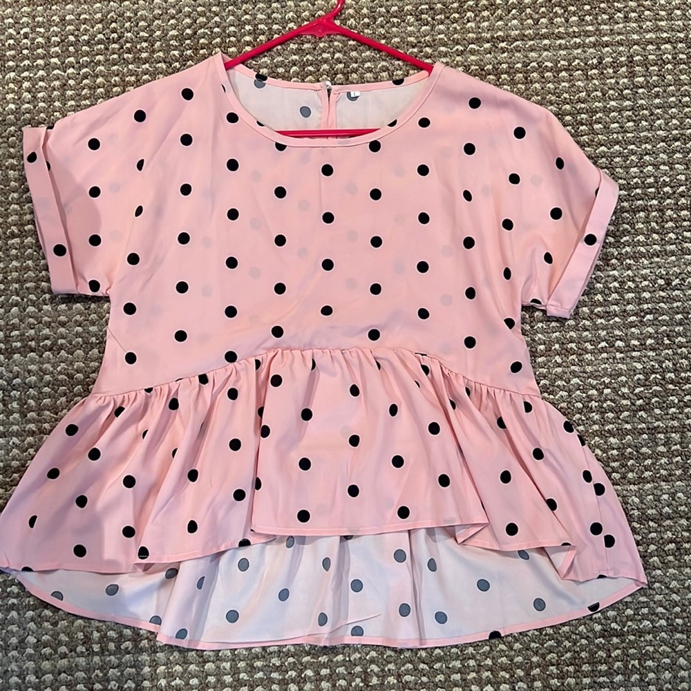Pink peplum style top top with black polka dots - Picture 3 of 4